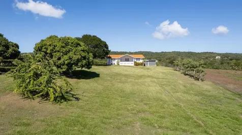 D-7 Carr. 201 Vieques PR 00765
