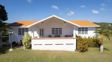 D-7 Carr. 201 Vieques PR 00765