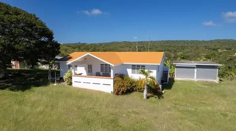 D-7 Carr. 201 Vieques PR 00765