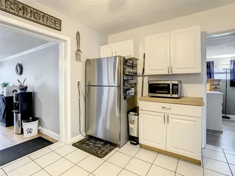 426 1st Avenue NE Largo FL 33770