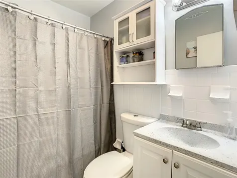426 1st Avenue NE Largo FL 33770
