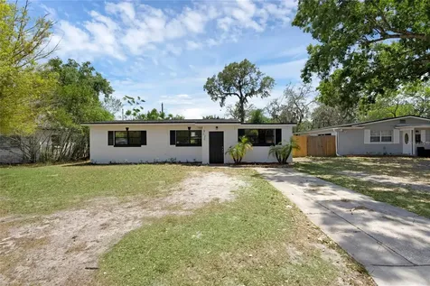 8222 Alveron Avenue Orlando FL 32817