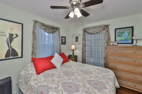 2814 Clinton Street S Gulfport FL 33707