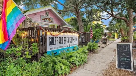 2814 Clinton Street S Gulfport FL 33707