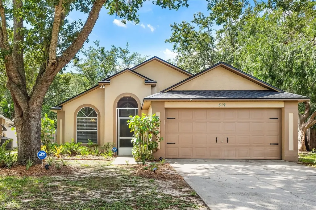 319 Pine Springs Drive Debary FL 32713