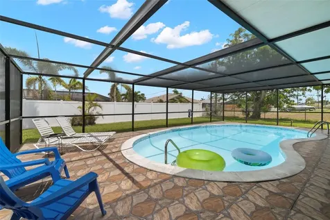 901 SE 35th Terrace Cape Coral FL 33904