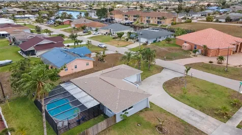901 SE 35th Terrace Cape Coral FL 33904
