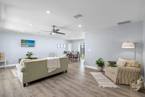 901 SE 35th Terrace Cape Coral FL 33904