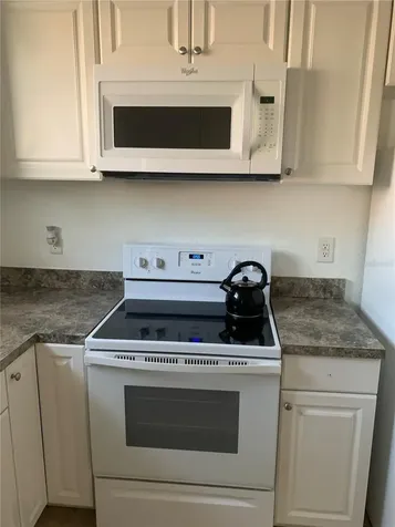 7187 53rd Street N Pinellas Park FL 33781