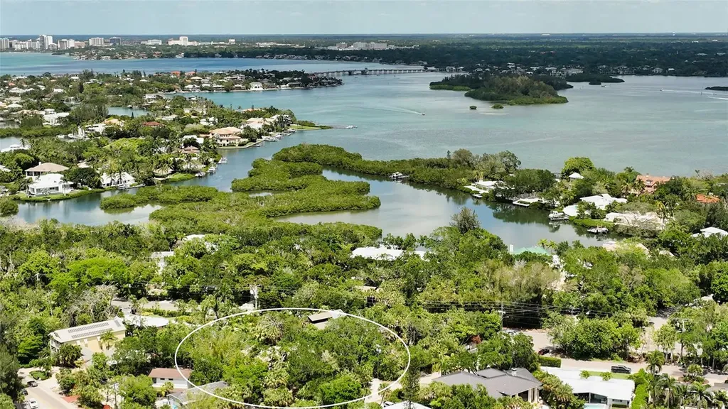 651 Mangrove Point Road Sarasota FL 34242