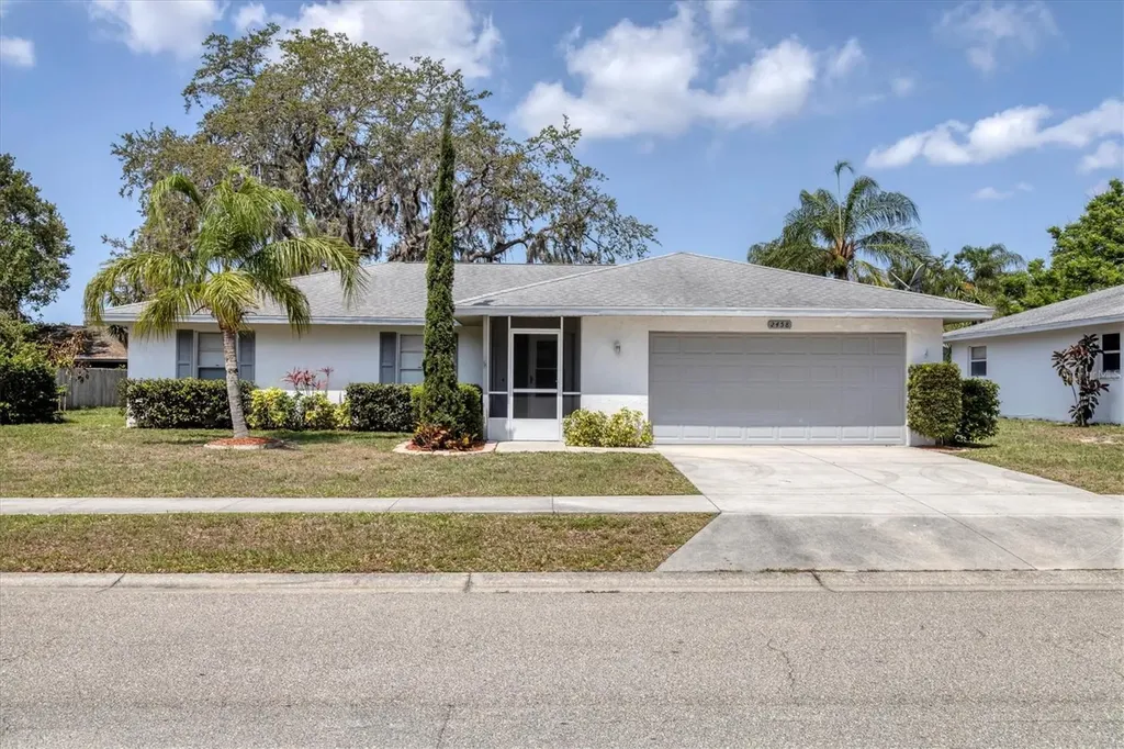 2458 E Burr Oak Court Sarasota FL 34232