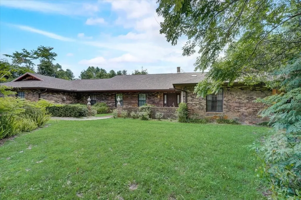 2012 Rocky Hill Drive Deltona FL 32738