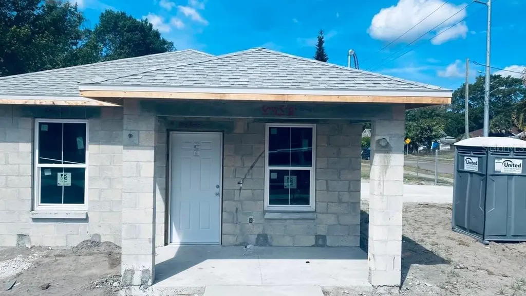 1101 12th Street S St Petersburg FL 33705