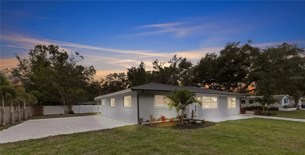 2300 Roselawn Street Sarasota FL 34231