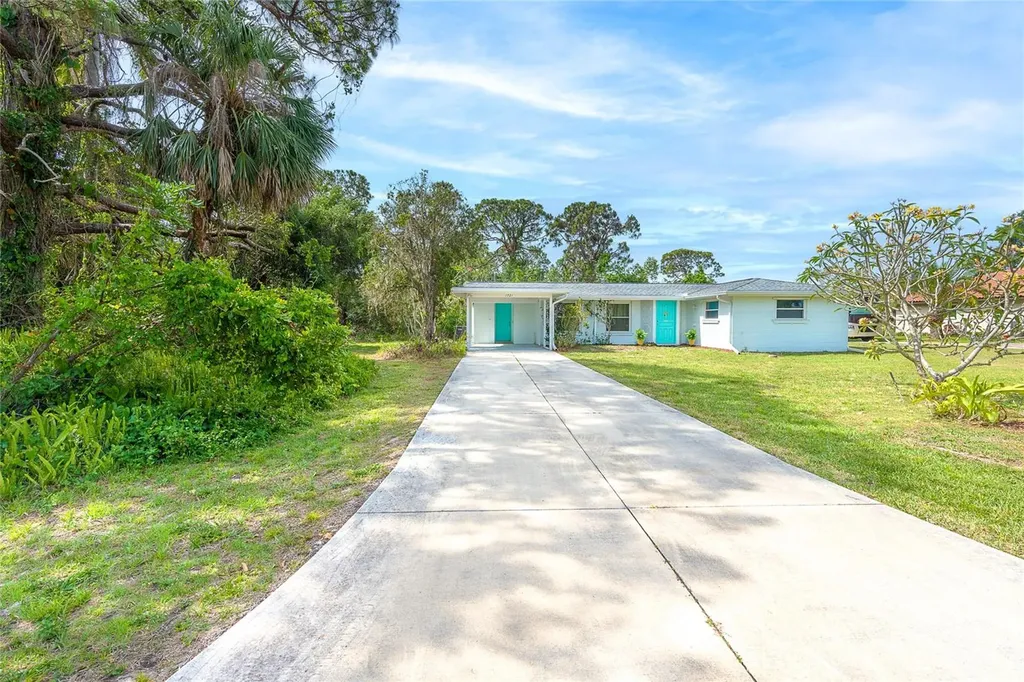 1721 Hudson Street Englewood FL 34223