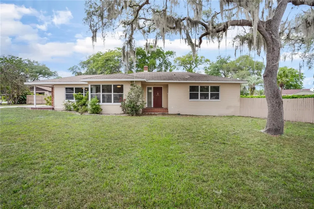 1202 Gibson Street Leesburg FL 34748