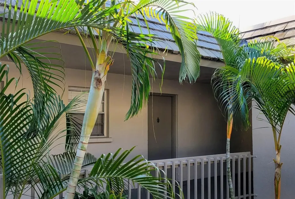 3360 S Osprey Avenue Sarasota FL 34239