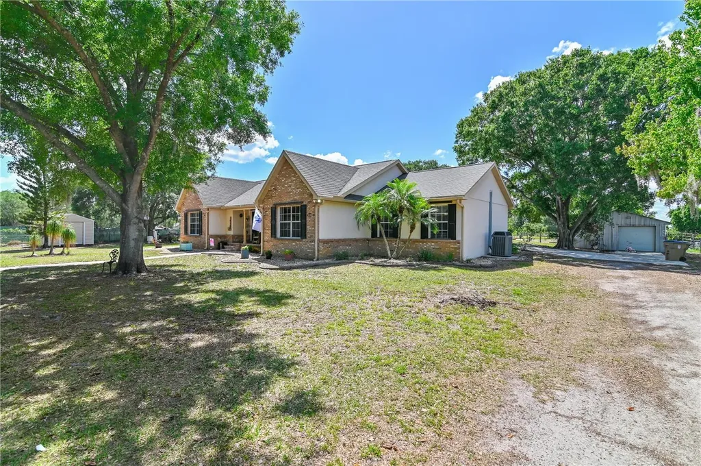 1850 Pine Grove Road Saint Cloud FL 34771