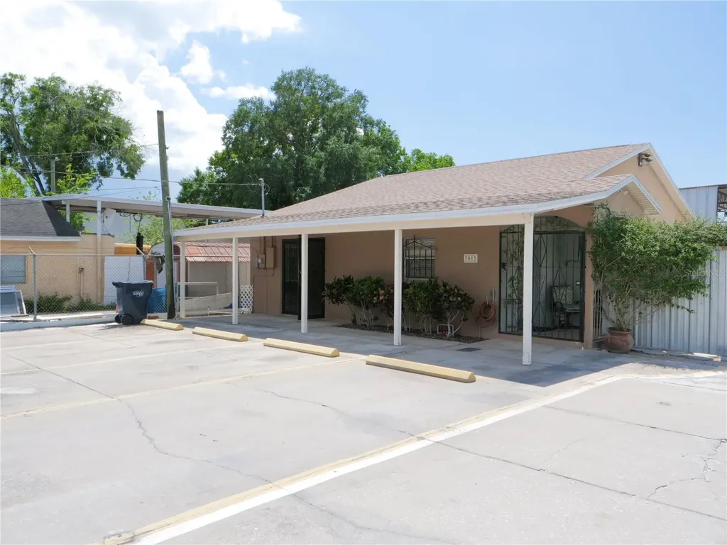 5012 N Clark Avenue Tampa FL 33614
