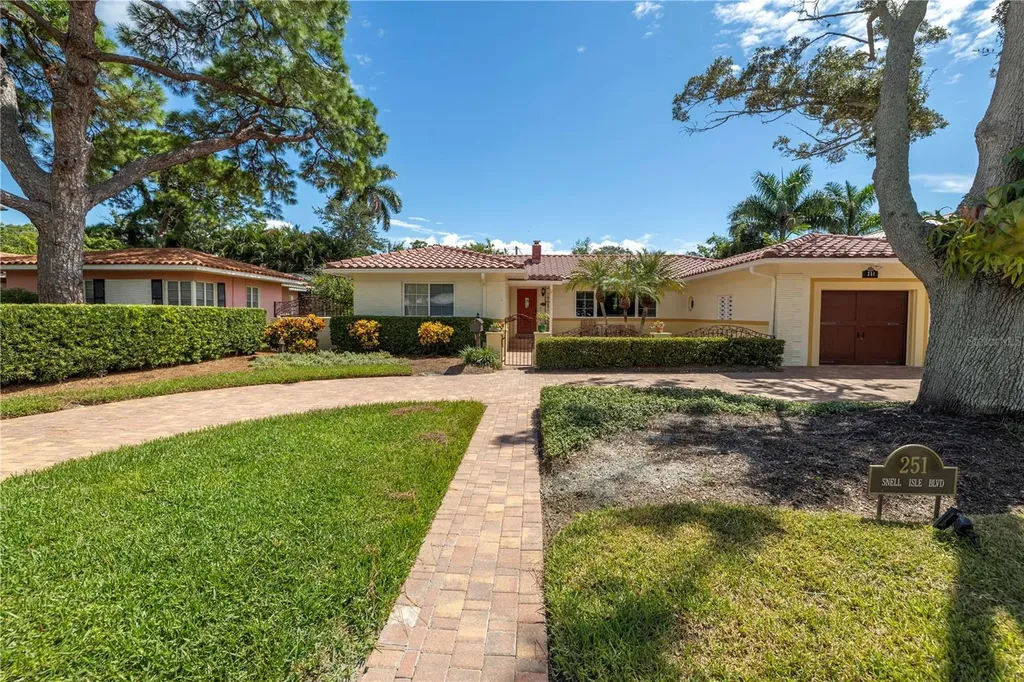 251 Snell Isle Boulevard NE St Petersburg FL 33704