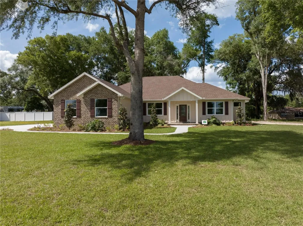 225 SW Pinehurst Drive Lake City FL 32024