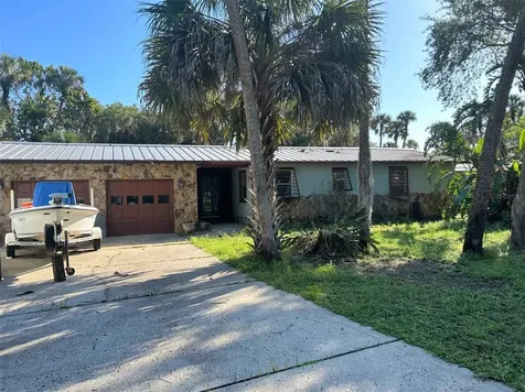 4120 Lake Harney Circle Geneva FL 32732
