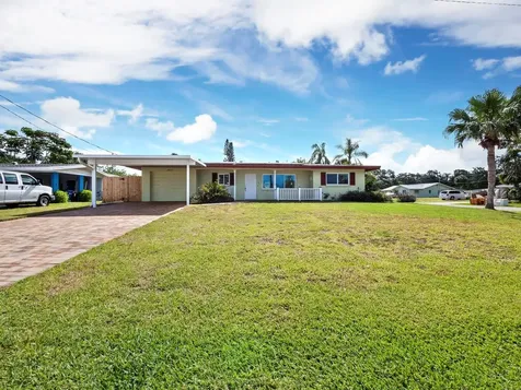 6027 Nutmeg Avenue Sarasota FL 34231