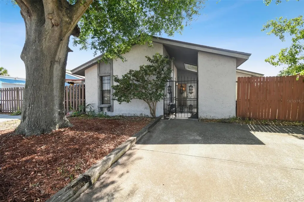 10509 Brynwood Lane Tampa FL 33624