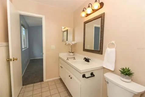 702 Pond Pine Court Orlando FL 32825