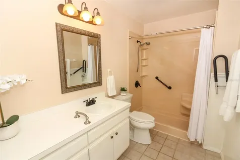 702 Pond Pine Court Orlando FL 32825