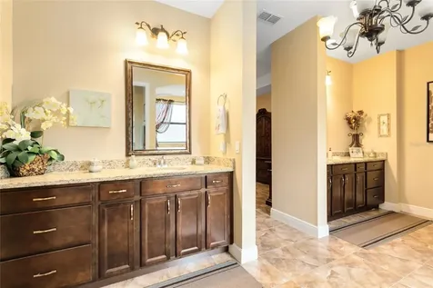 3242 Cavalier Avenue Orlando FL 32833