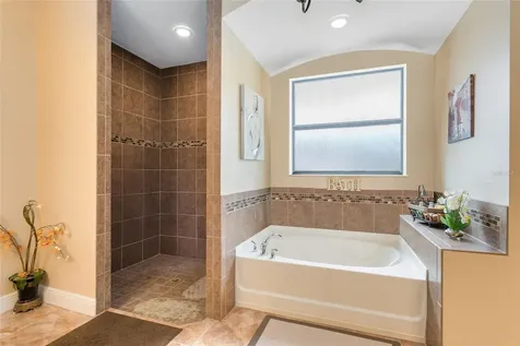 3242 Cavalier Avenue Orlando FL 32833
