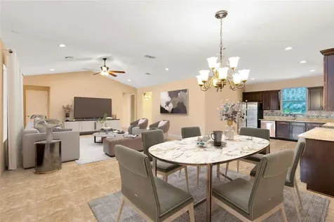 3242 Cavalier Avenue Orlando FL 32833