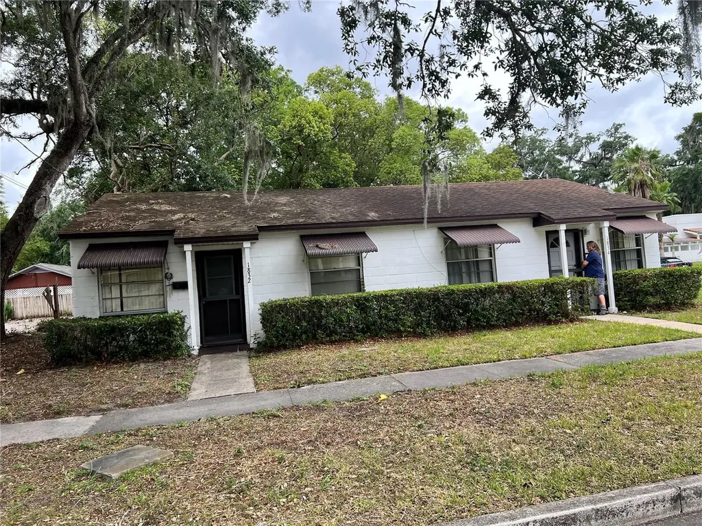 1832 Lake Sue Drive Orlando FL 32803