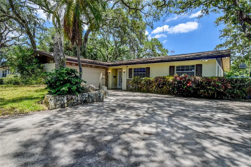 8121 56th Street N Pinellas Park FL 33781