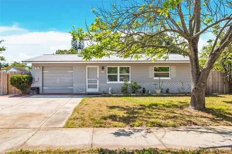 5272 68th Street N St Petersburg FL 33709