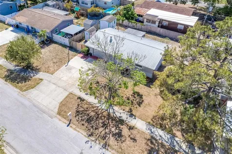 5272 68th Street N St Petersburg FL 33709