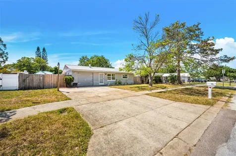 5272 68th Street N St Petersburg FL 33709