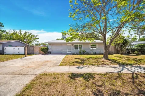 5272 68th Street N St Petersburg FL 33709