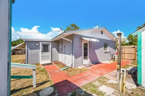 5272 68th Street N St Petersburg FL 33709