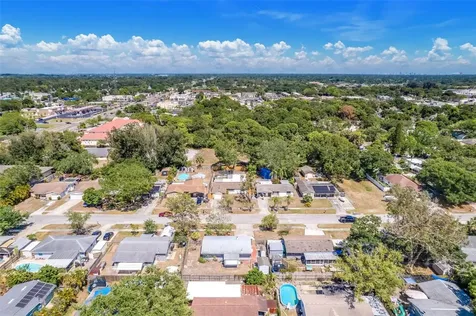 5272 68th Street N St Petersburg FL 33709