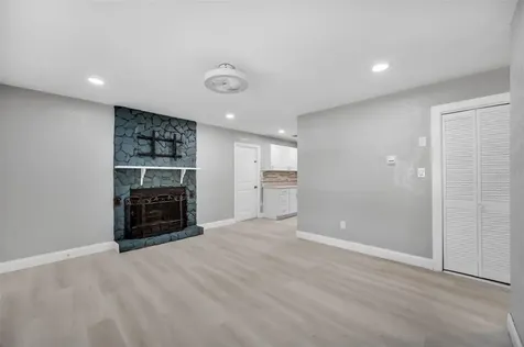 5272 68th Street N St Petersburg FL 33709