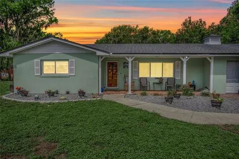 220 Magnolia Circle Eustis FL 32726