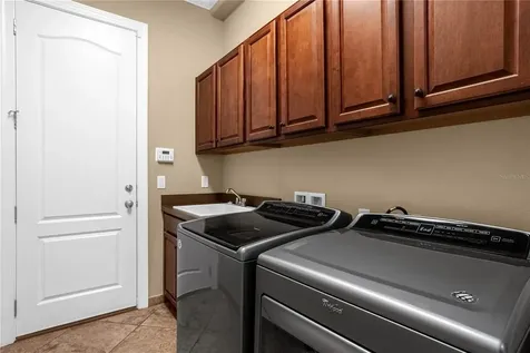 10045 Hatton Circle Orlando FL 32832