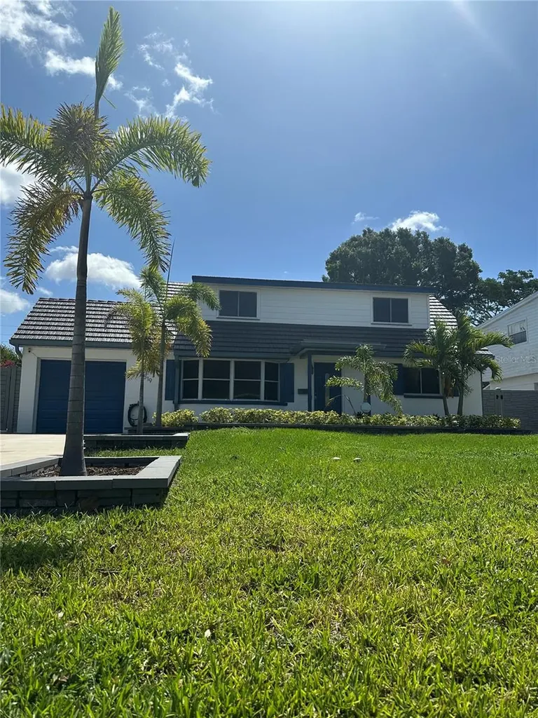 6519 27th Way N St Petersburg FL 33702