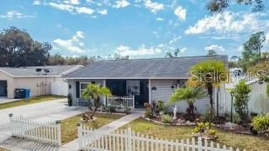 13926 Pathfinder Drive Tampa FL 33625