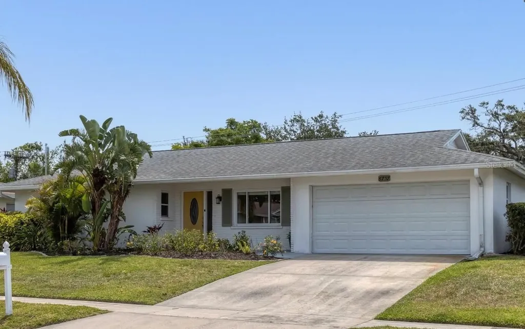 6737 Roxbury Drive Sarasota FL 34231