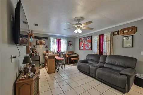 7402 S West Shore Boulevard Tampa FL 33616