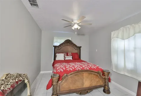7402 S West Shore Boulevard Tampa FL 33616