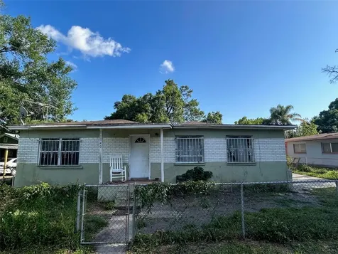1740 W Powhatan Avenue Tampa FL 33603